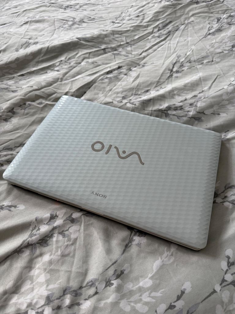 15 Inch Sony Windows 11 Laptop