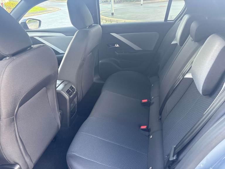 2025 Vauxhall Astra 1.2 Turbo 130 Griffin 5dr Hatchback Manual