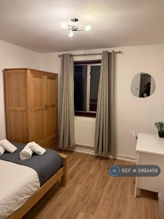4 bedroom house in Bywood, Bracknell, RG12 (4 bed) (#2993459)