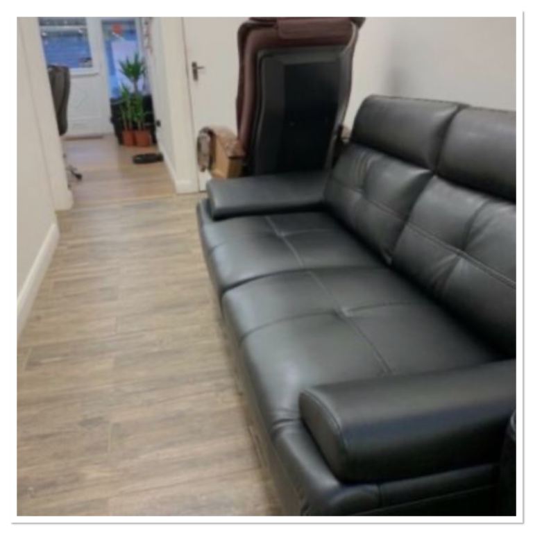 Beauty room for rent £180 a week or £50 a day