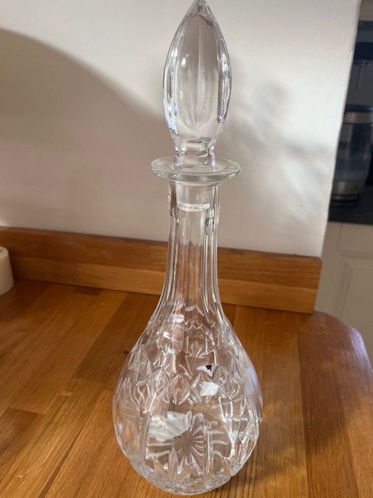 New Crystal Wine Decanter with Stopper – Fine Lead Crystal