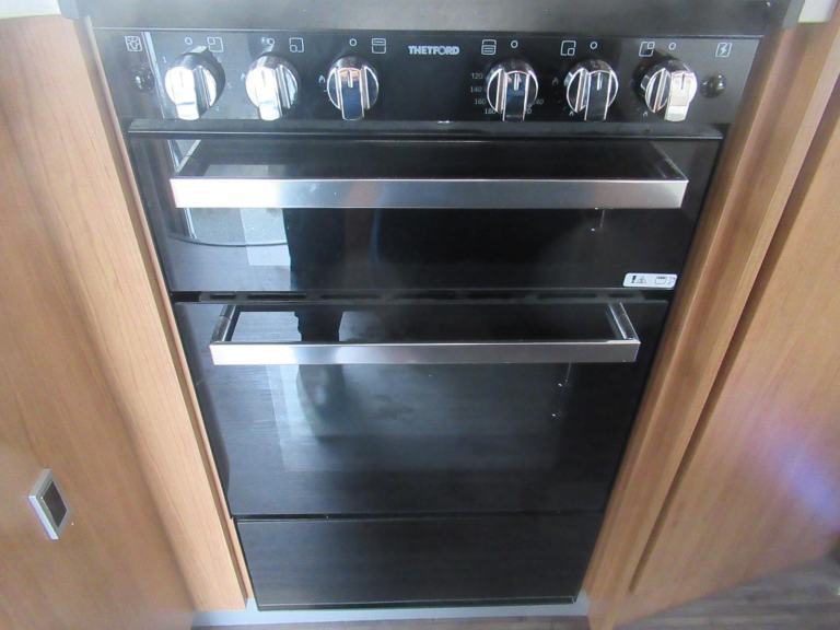 Auto Trail Tracker FB