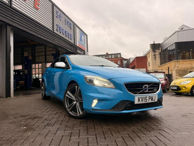 2015 Volvo V40 D4 [190] R DESIGN Lux Nav 5dr HATCHBACK DIESEL Manual