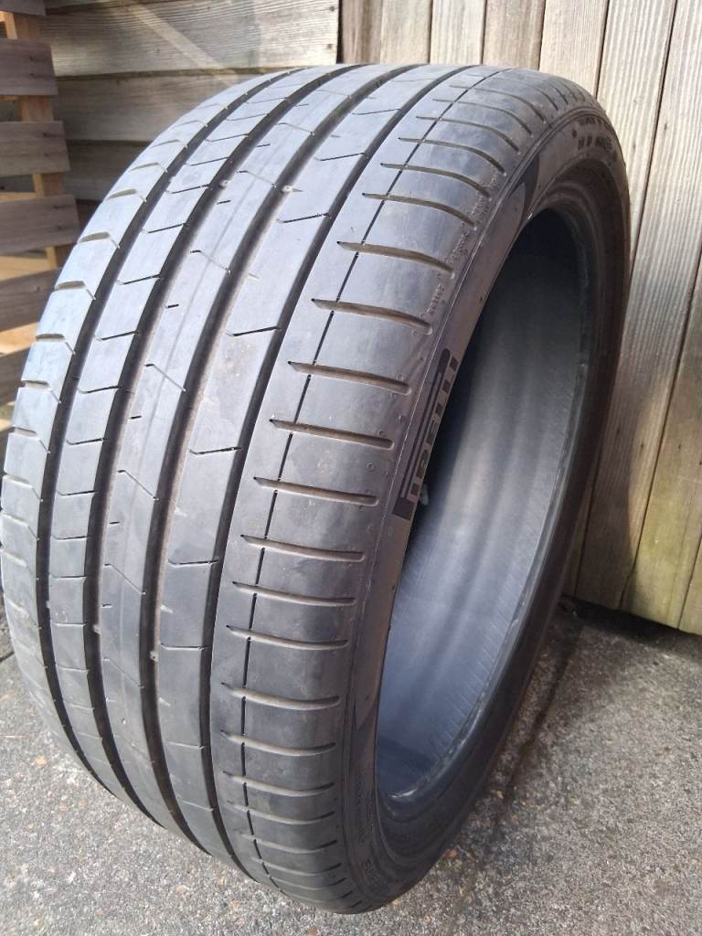255 35 19 pirelli runflat 6mm 