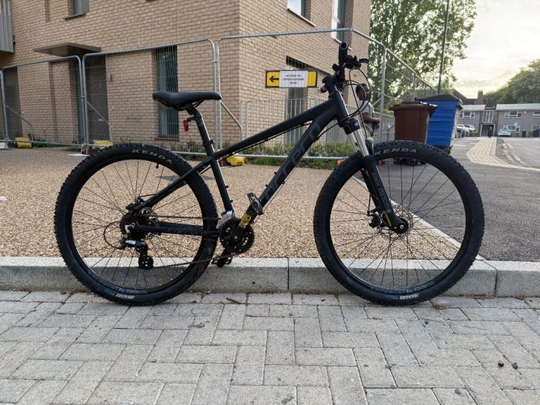 Carrera Vengeance 27.5 Bike
