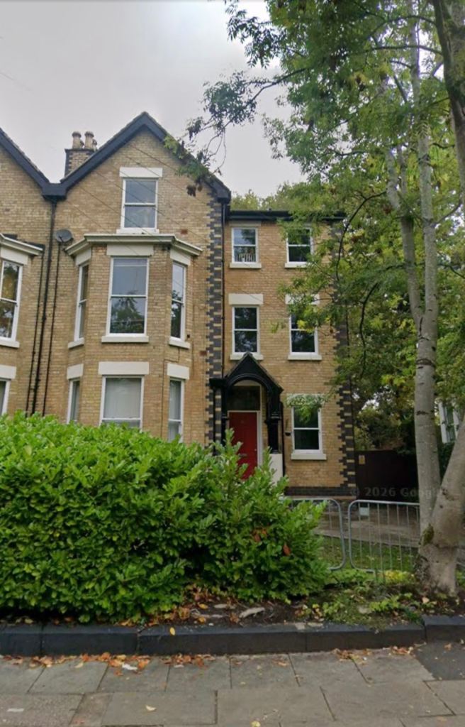 4 bed 2 bath property to rent - 