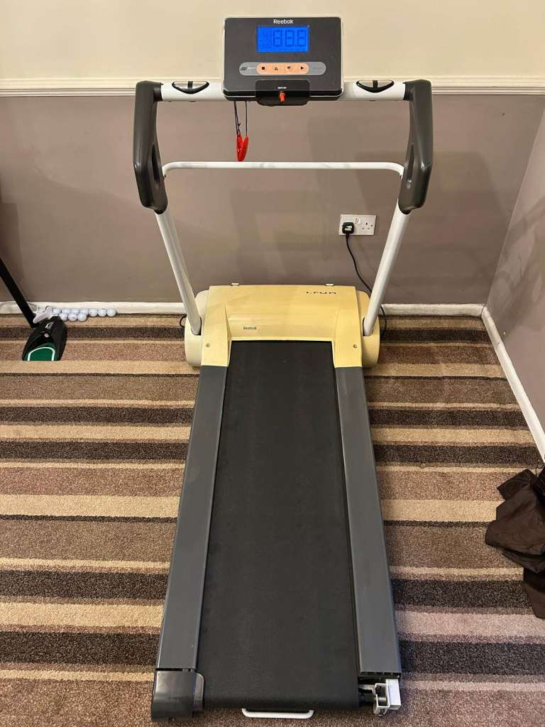 (FREE) Reebok i-run Foldable Treadmill model RE-14301