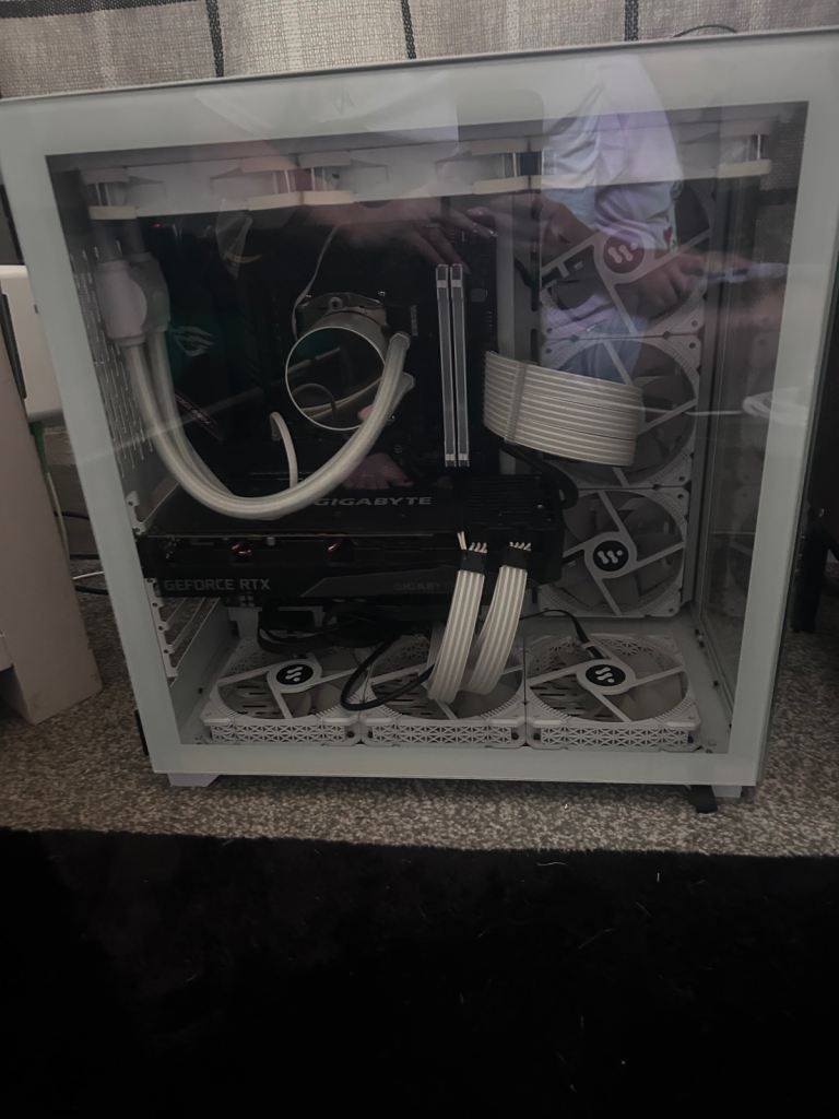 Custom Built Gaming PC - White Case, Good Condition