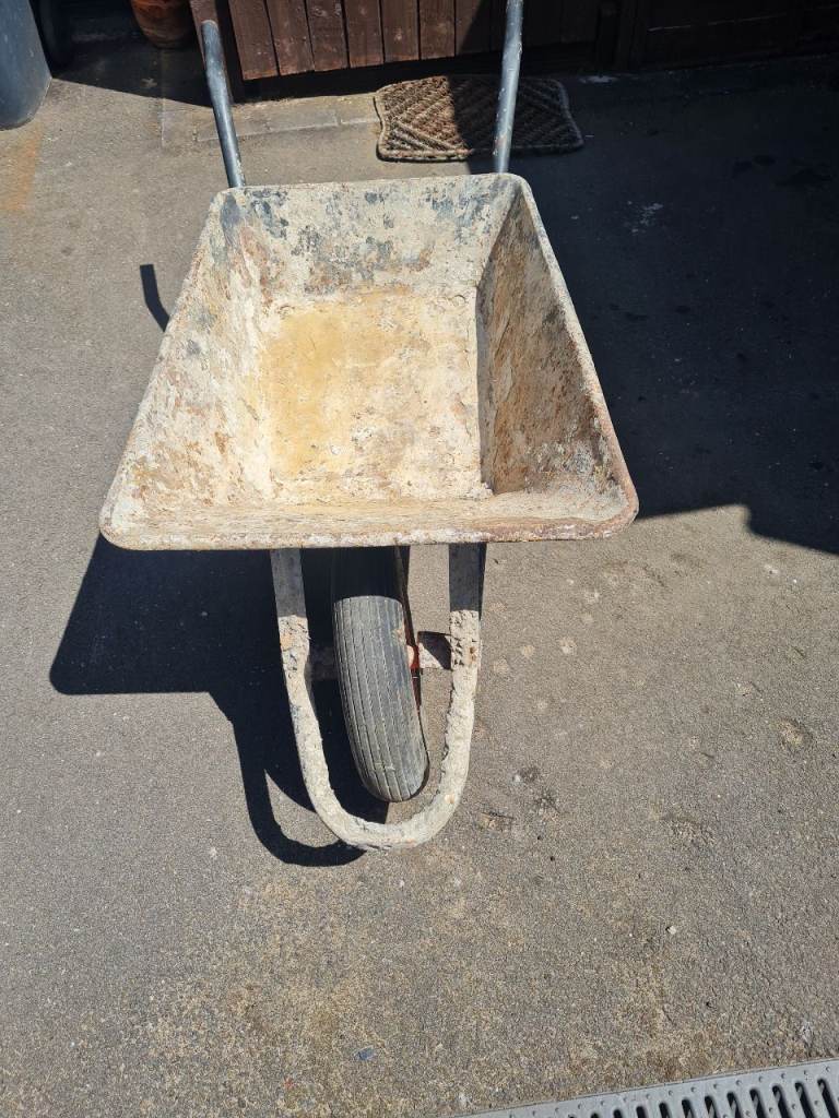 Wheelbarrow 