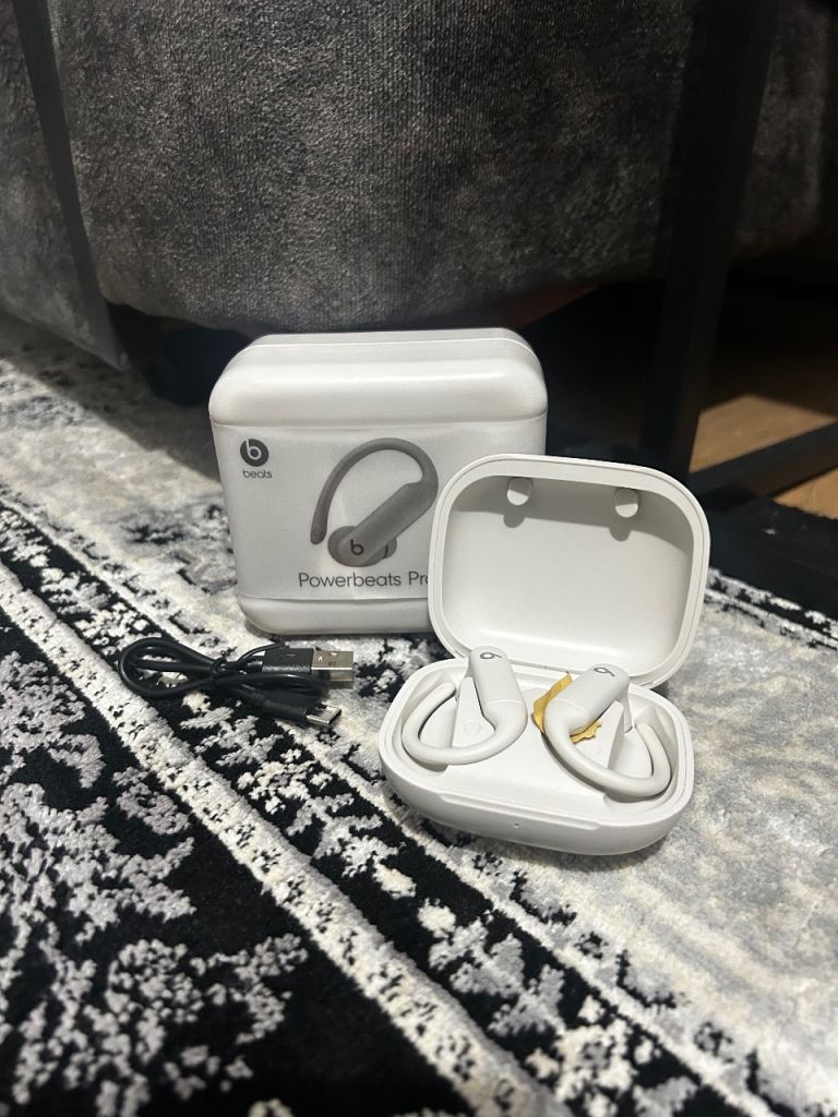 Beats Powerbeats Pro 2 Wireless Earbuds – White, As Good As New