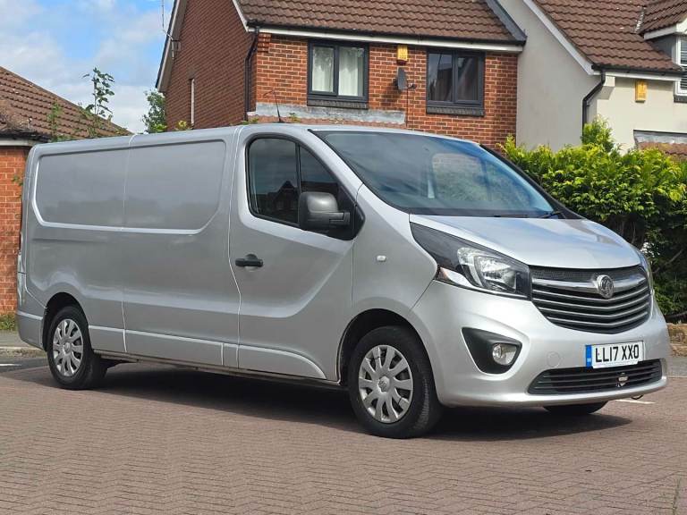2017 VAUXHALL VIVARO SPORTIVE LWB + 12 MONTHS MOT 