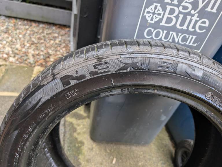 Nexen 235-45-R18