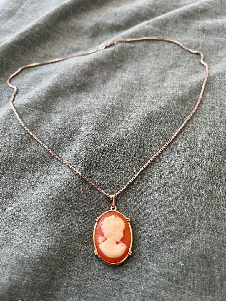 Cameo Necklace 
