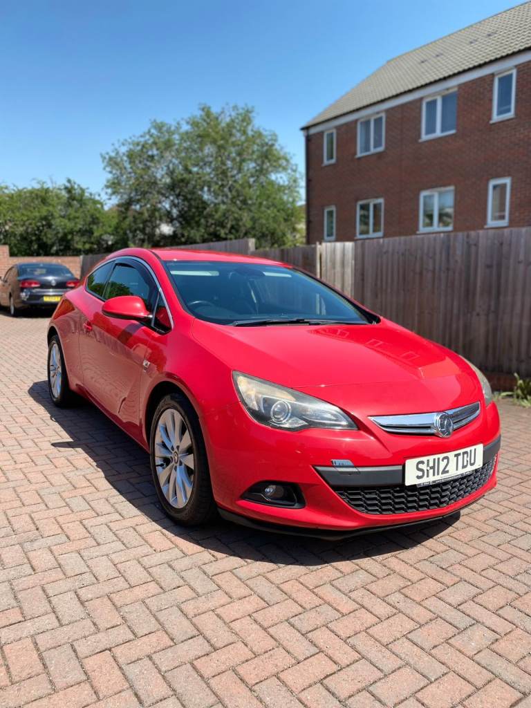 Vauxhall, ASTRA GTC sri, Hatchback, 2012, Manual, 1598 (cc), 3 doors
