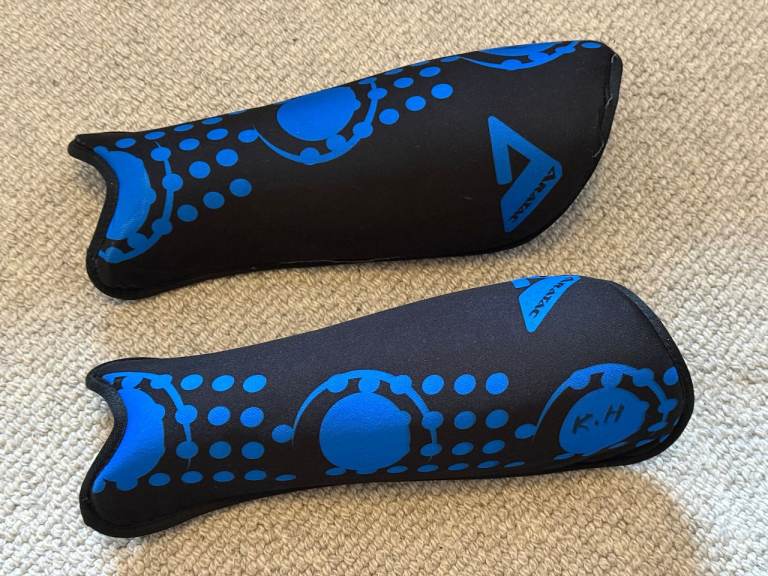 Aratac Shin Pads Small