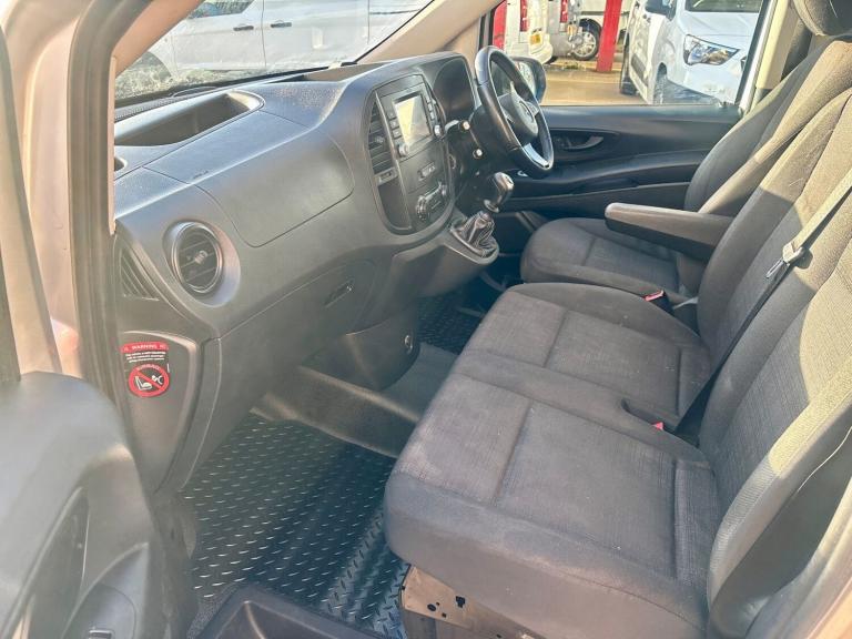 2020 Mercedes-Benz Vito 110CDI Progressive Van PANEL VAN Diesel Manual
