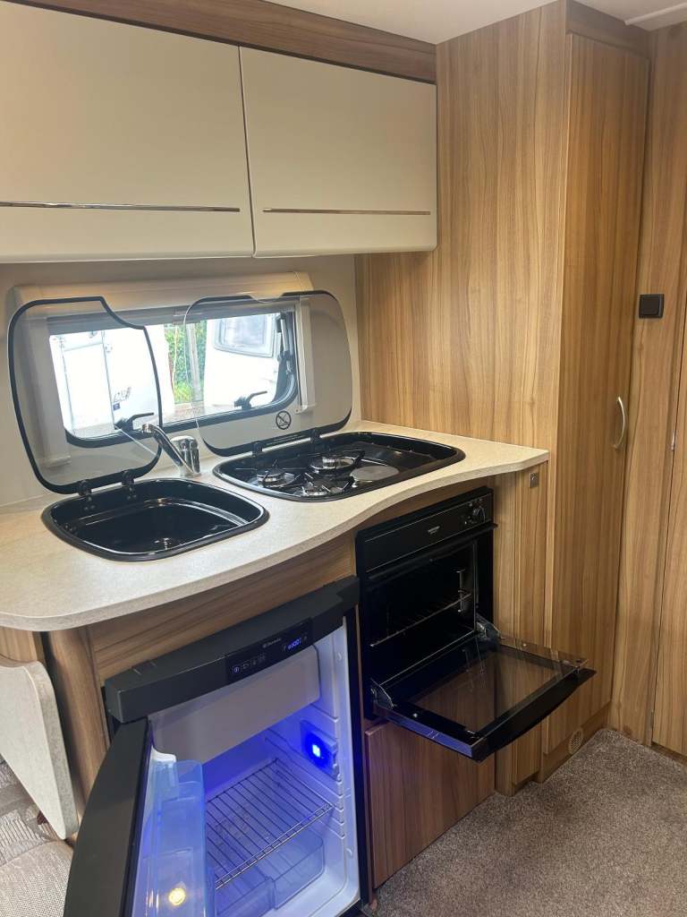 2015 Elddis Sanremo 402 Caravan Stock - 275 - HUGE SALE NOW ON!!!