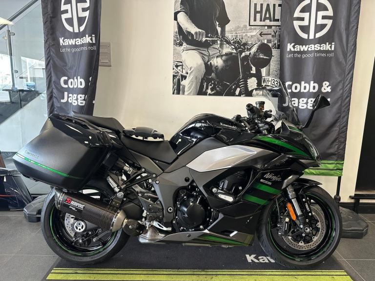2021 KAWASAKI NINJA 1000 SX PERFORMANCE TOURER-AKRAPOVIC-PANNIERS-QUICK SHIFTER