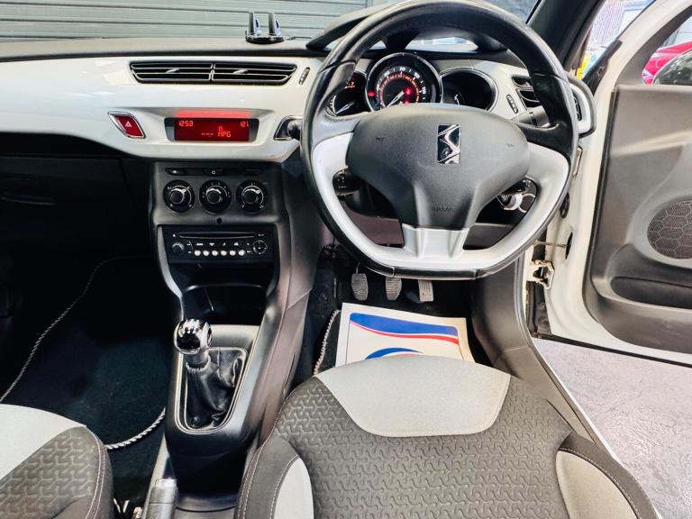 2014 Citroen DS3 1.2 VTi DSign Euro 5 2dr CONVERTIBLE Petrol Manual