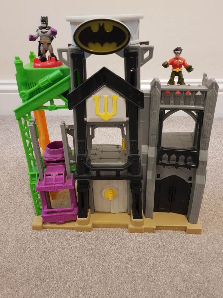 Imaginext Batman House & 2 Figures