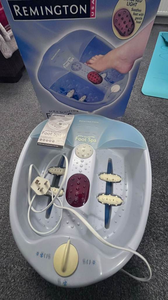 REMINGTON Sole Soother Foot SPA. MODEL F7028. Spa Therapy Collection.