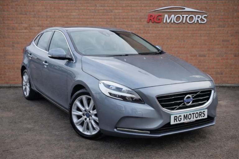  Volvo V40 D2 SE Lux Nav 5dr Diesel