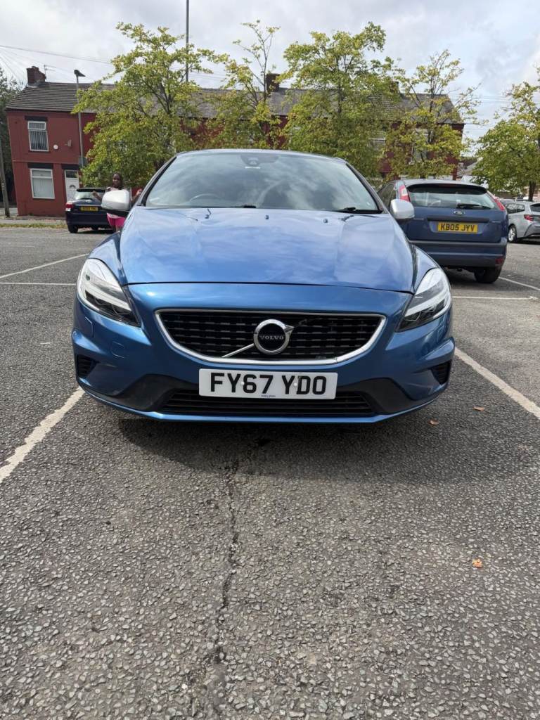 Volvo, V40, Hatchback, 2017, Semi-Auto, 1498 (cc), 5 doors