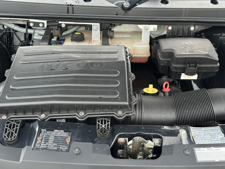 2021 Iveco Daily 72-180 HI MATIC REFRIGERATED BOX VAN 