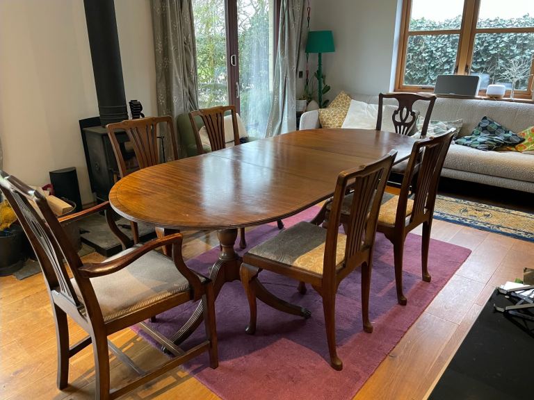 dining room furniture 
