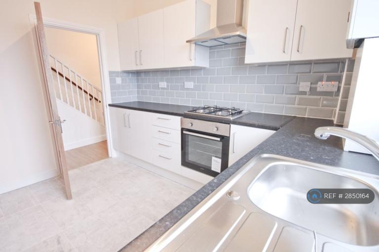 2 bedroom flat in Mapperley, Nottingham, NG3 (2 bed) (#2850164)