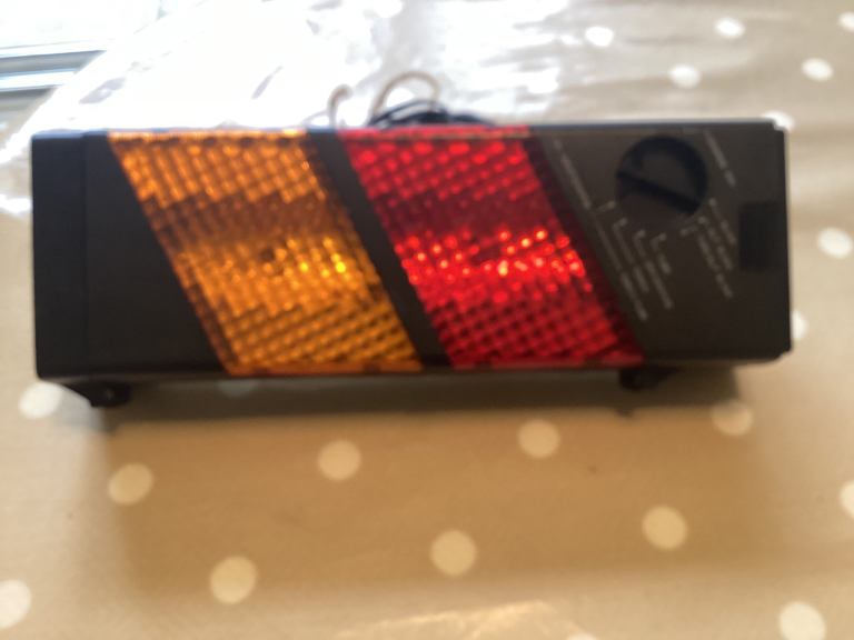 Car breakdown light cluster for emergency use