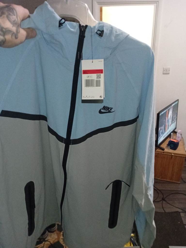 Mens tracksuit top