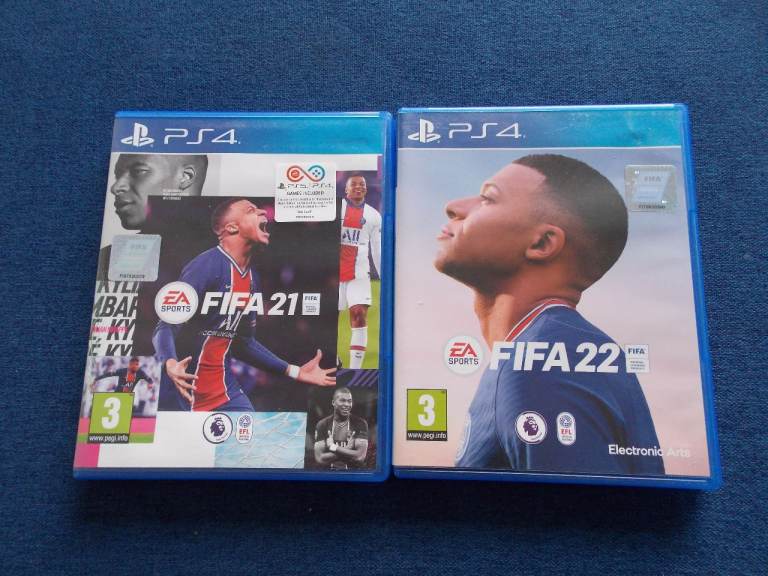 FIFA PS4 Game Bundle 2021 2022 as pictured £15 for both