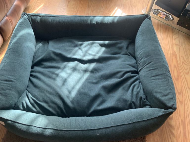Earthbound EX Dog bed top of the range