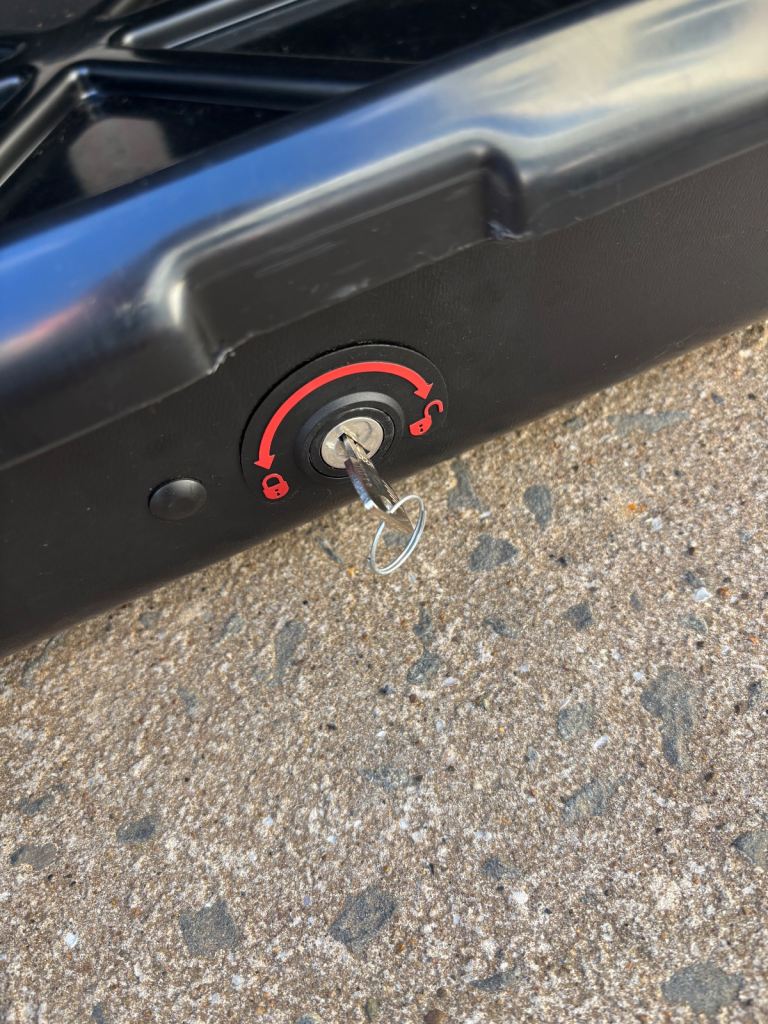 Thule Ocean 200 Roofbox