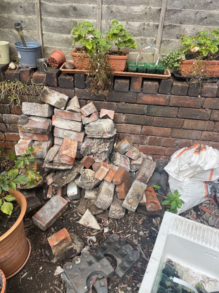 Old Bricks and Rubble for Infill – Free to Collect