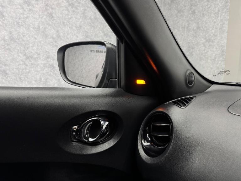  Nissan Juke 1.6 Tekna XTRON Euro 5 5dr Petrol Automatic