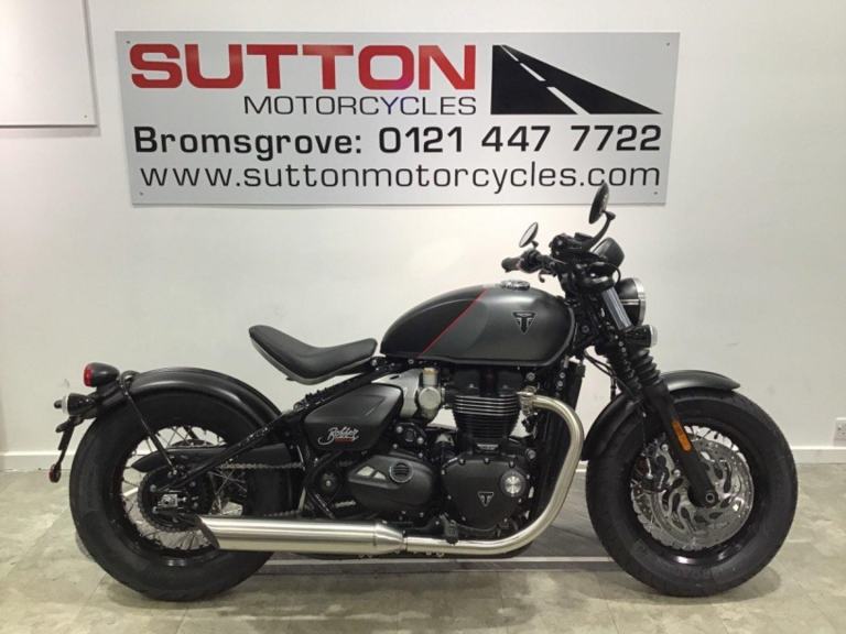 2026 TRIUMPH BONNEVILLE BOBBER