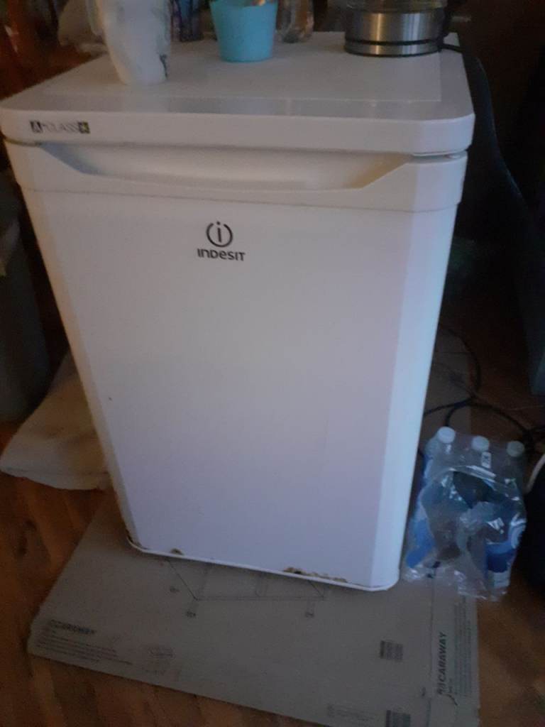 Indesit Small Fridge/Freezer 