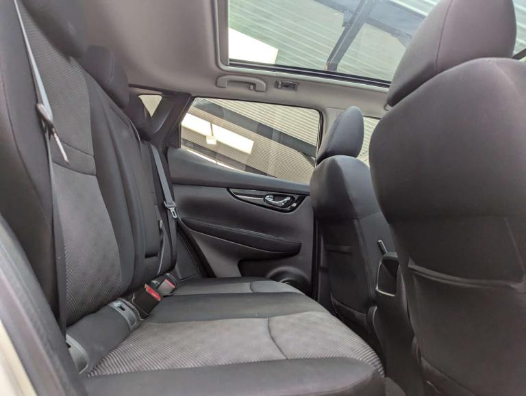 2015 Nissan Qashqai 1.5 Qashqai N-Tec+ dCi 5dr SUV Diesel Manual