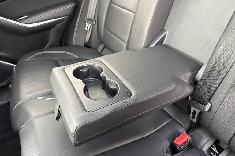 2023 Jaguar F-Pace 2.0 D200 MHEV R-Dynamic Black Auto AWD Euro 6 (s/s) 5dr SUV DIESEL Automatic