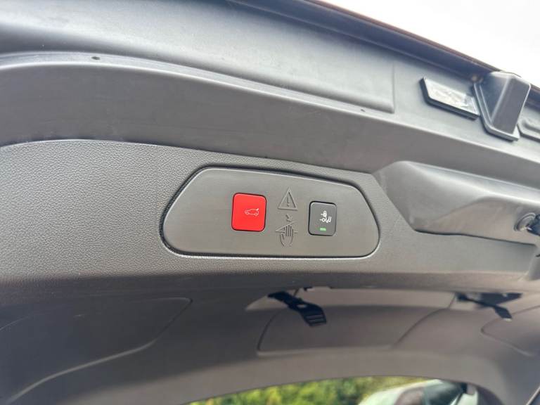 2023 Vauxhall Grandland 1.2 Turbo Ultimate 5dr Auto Hatchback PETROL Automatic