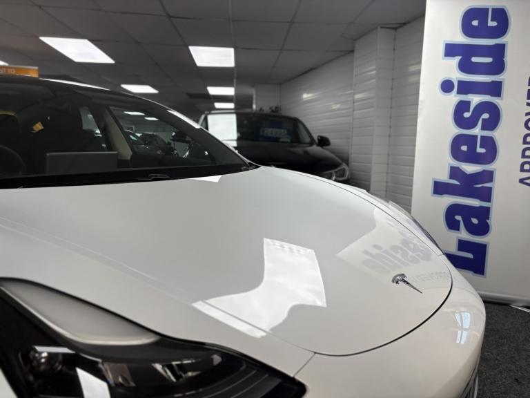 TESLA MODEL 3 Standard Range Plus 2021