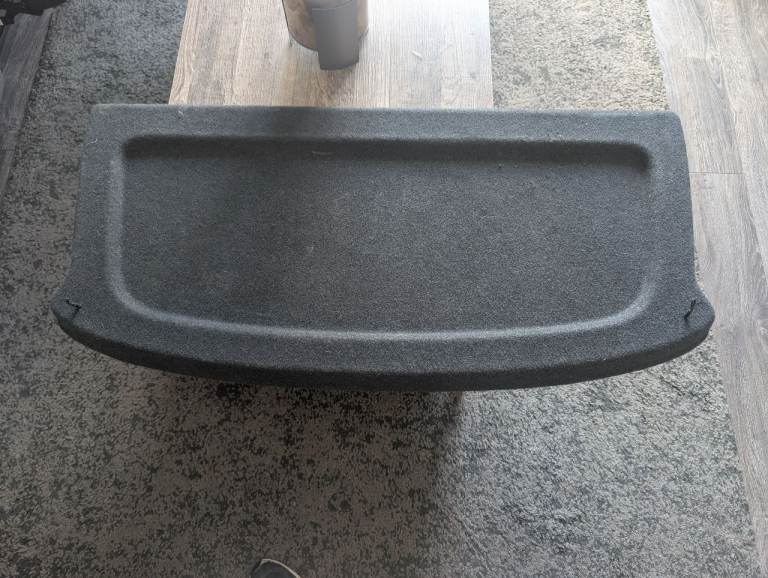 VW Golf parcel shelf 