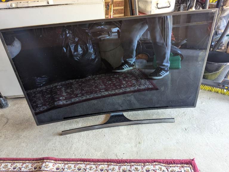 FREE 50" TV 