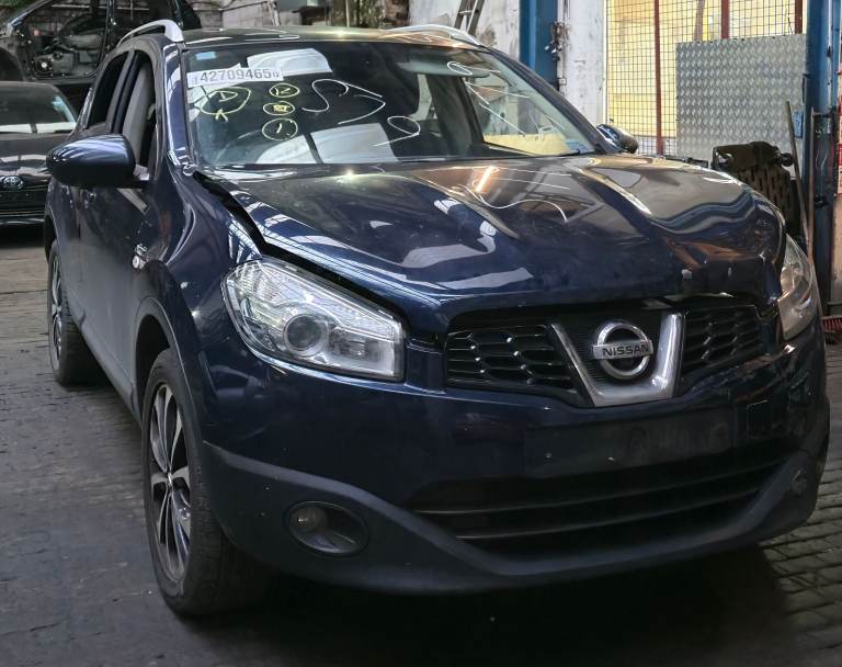 NISSAN QASHQAI 2012 1.6 PETROL. BREAKING