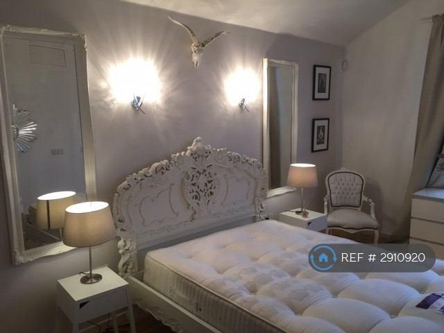 1 bedroom flat in Harberson Road, London, SW12 (1 bed) (#2910920)