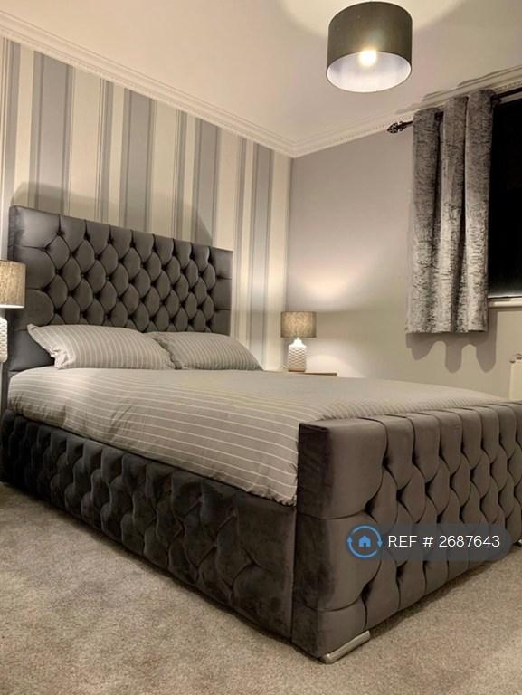 4 bedroom flat in Glasgow, Glasgow, G5 (4 bed) (#2687643)