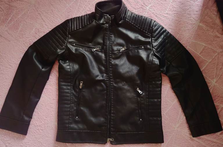 Leather jacket 
