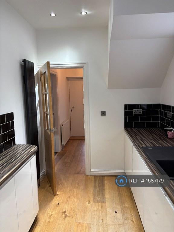 3 bedroom house in Cooks Wood Road, Sheffield, S3 (3 bed) (#1687179)